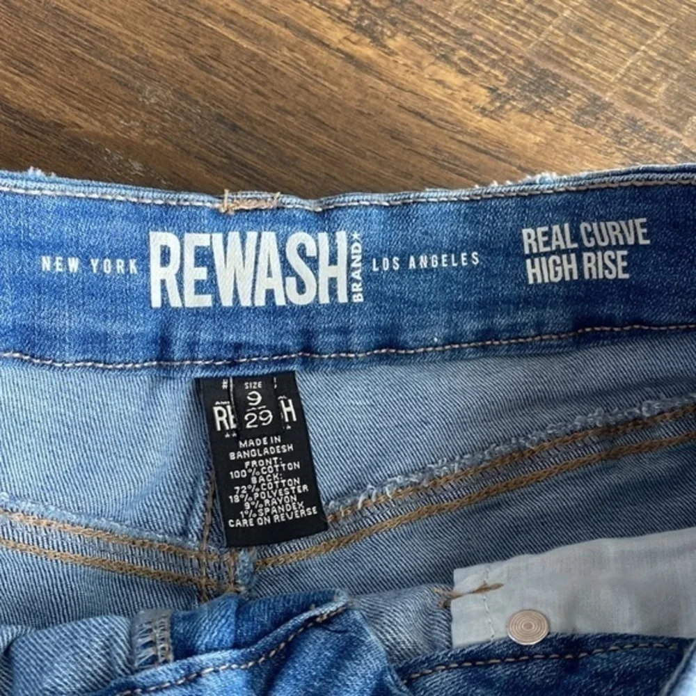 Women’s Rewash size 9 Jean shorts